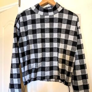 BB Dakota light weight turtle neck